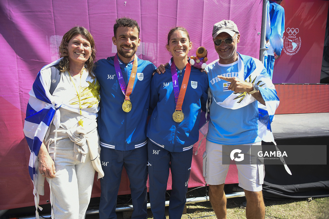 Bruno Cetraro y Romina Cetraro. Ocho remos largos con timonel Masculino. XIII Juegos Suramericanos Santa Fe 2026.