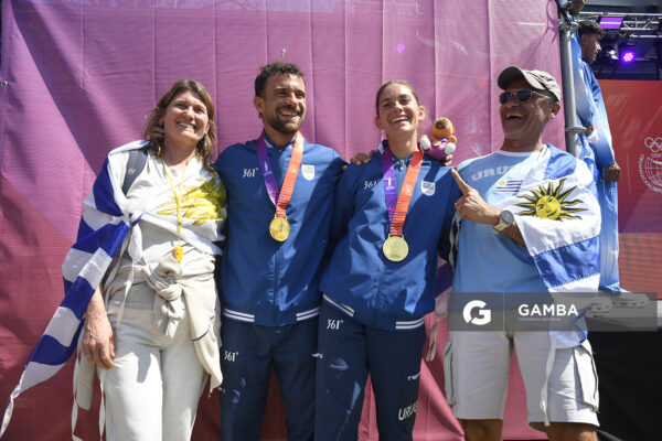 Bruno Cetraro y Romina Cetraro. Ocho remos largos con timonel Masculino. XIII Juegos Suramericanos Santa Fe 2026.
