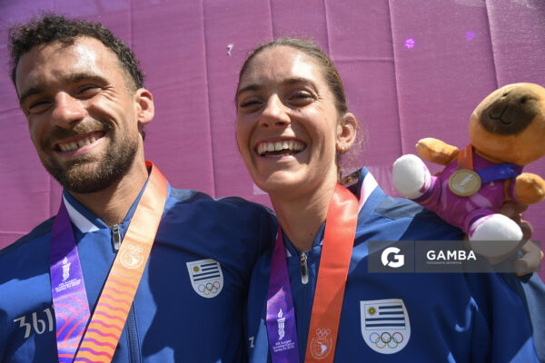 Bruno Cetraro y Romina Cetraro. Ocho remos largos con timonel Masculino. XIII Juegos Suramericanos Santa Fe 2026.