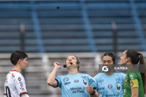 Valentina Pereyra, árbitra central. 24ª Copa Nacional de Fútbol Femenino .