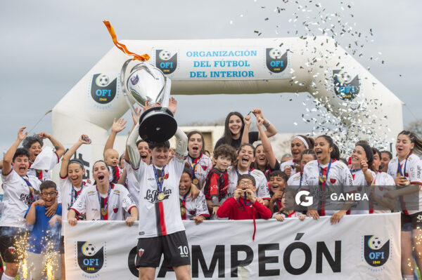 Litoral Campeón. 24ª Copa Nacional de Fútbol Femenino .