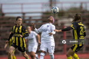 Sinoxolo Cesane, de Nacional, Campeonato Uruguayo Femenino. Complejo Rentistas.
