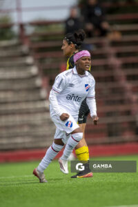 Sinoxolo Cesane, de Nacional, Campeonato Uruguayo Femenino. Complejo Rentistas.
