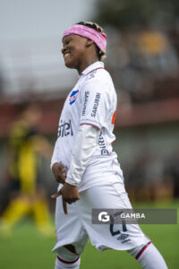 Sinoxolo Cesane, de Nacional, Campeonato Uruguayo Femenino. Complejo Rentistas.