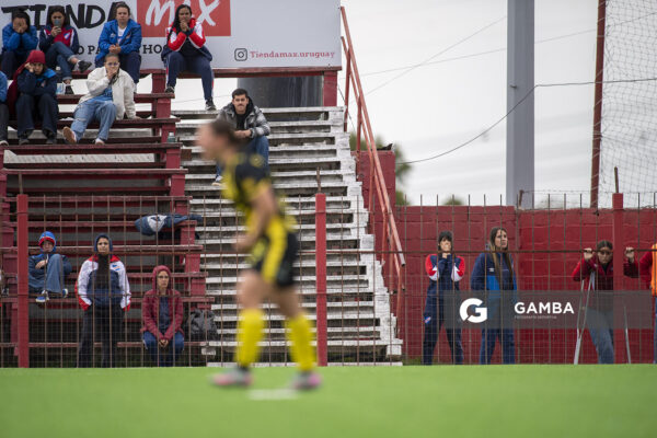 Clara Jaureguiberry, de Nacional. Campeonato Uruguayo Femenino. Complejo Rentistas.