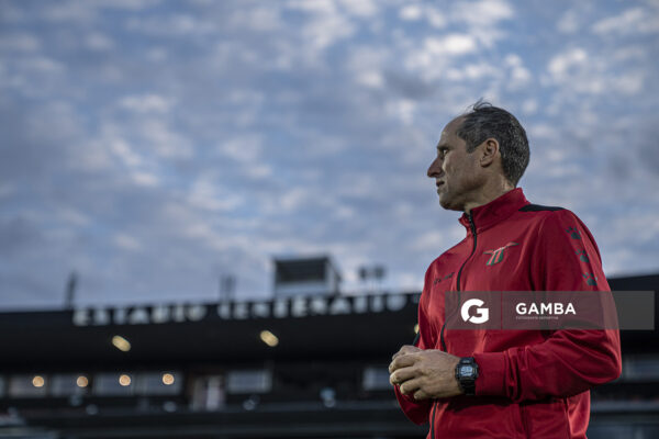 Diego Jaume, director técnico interino de Boston River, Liga AUF Uruguaya. Estadio Centenario.