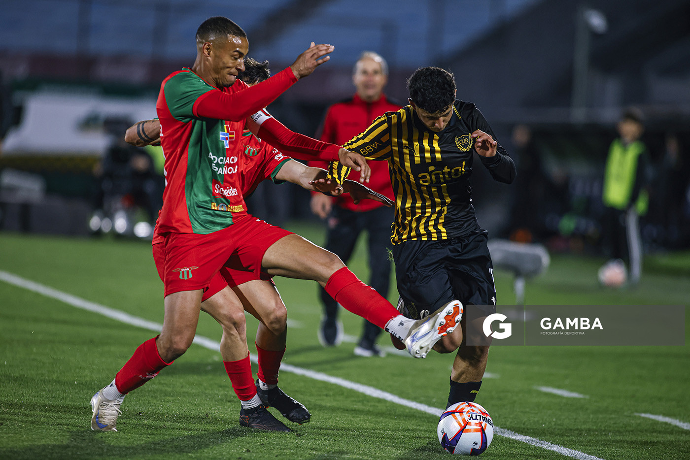 Cristian Leonel Jaime, de Peñarol, Liga AUF Uruguaya. Estadio Centenario.