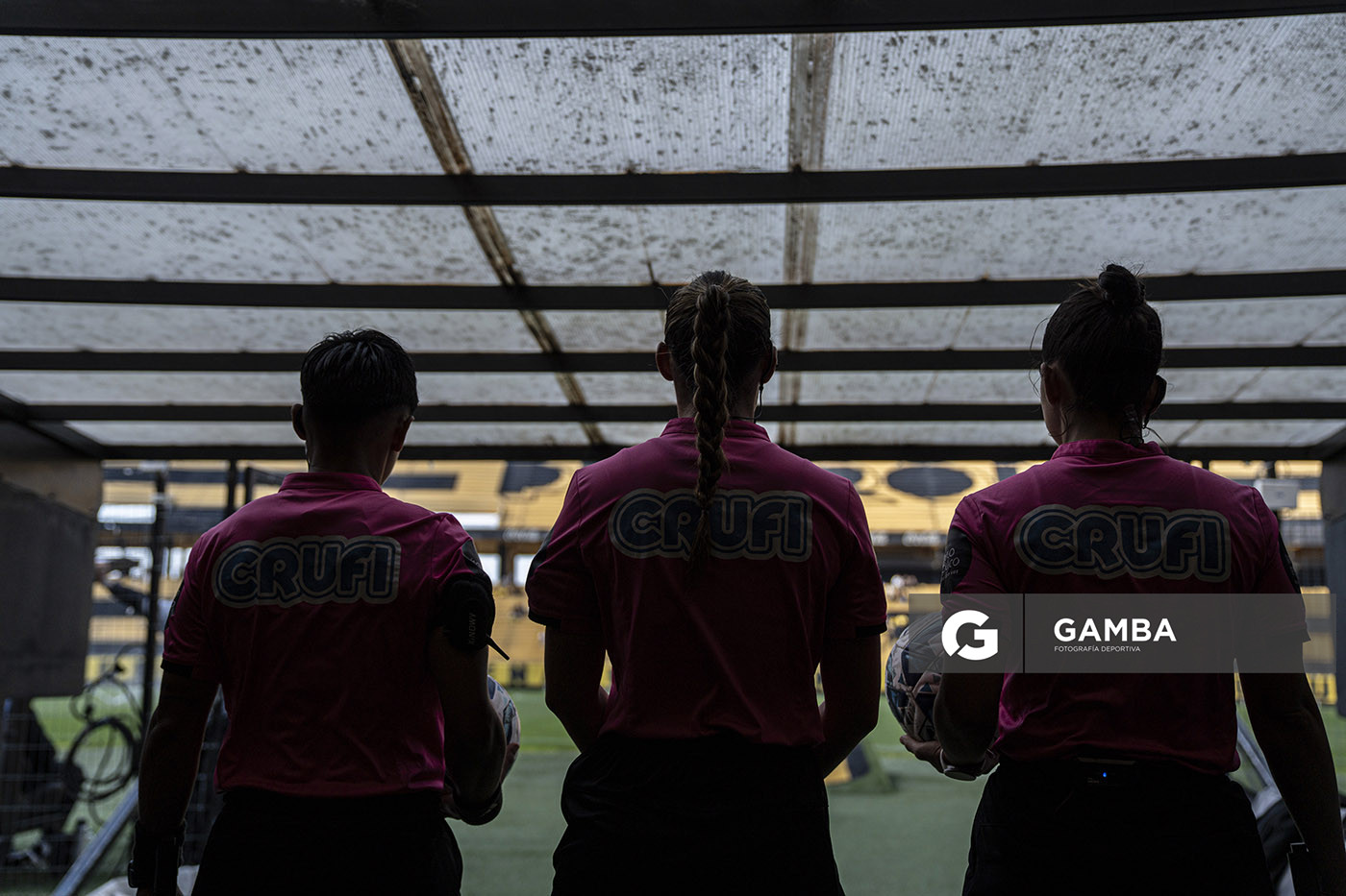 Terna arbitral. Campeonato Uruguayo Femenino. Estadio Campeón del Siglo.