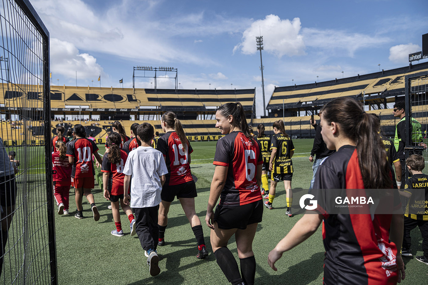 Jugadoras de San Jacinto Albion. Campeonato Uruguayo Femenino. Estadio Campeón del Siglo.