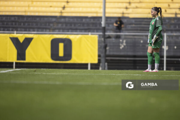 Luana Silveira, golera de San Jacinto Albion, Campeonato Uruguayo Femenino. Estadio Campeón del Siglo.
