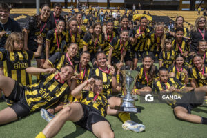 Peñarol Campeón. Campeonato Uruguayo Femenino. Estadio Campeón del Siglo.