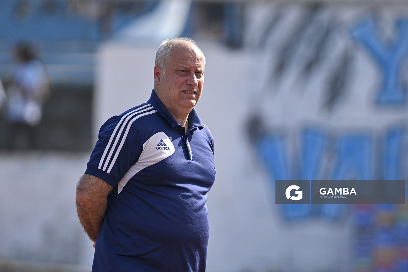 Alejandro Capuccio, director técnico de Cerro, Liga AUF Uruguaya. Estadio Luis Tróccoli.