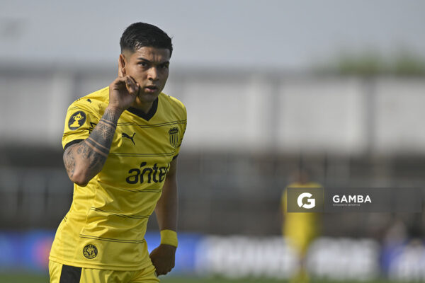 Matías Arezo, de Peñarol, Liga AUF Uruguaya. Estadio Luis Tróccoli.