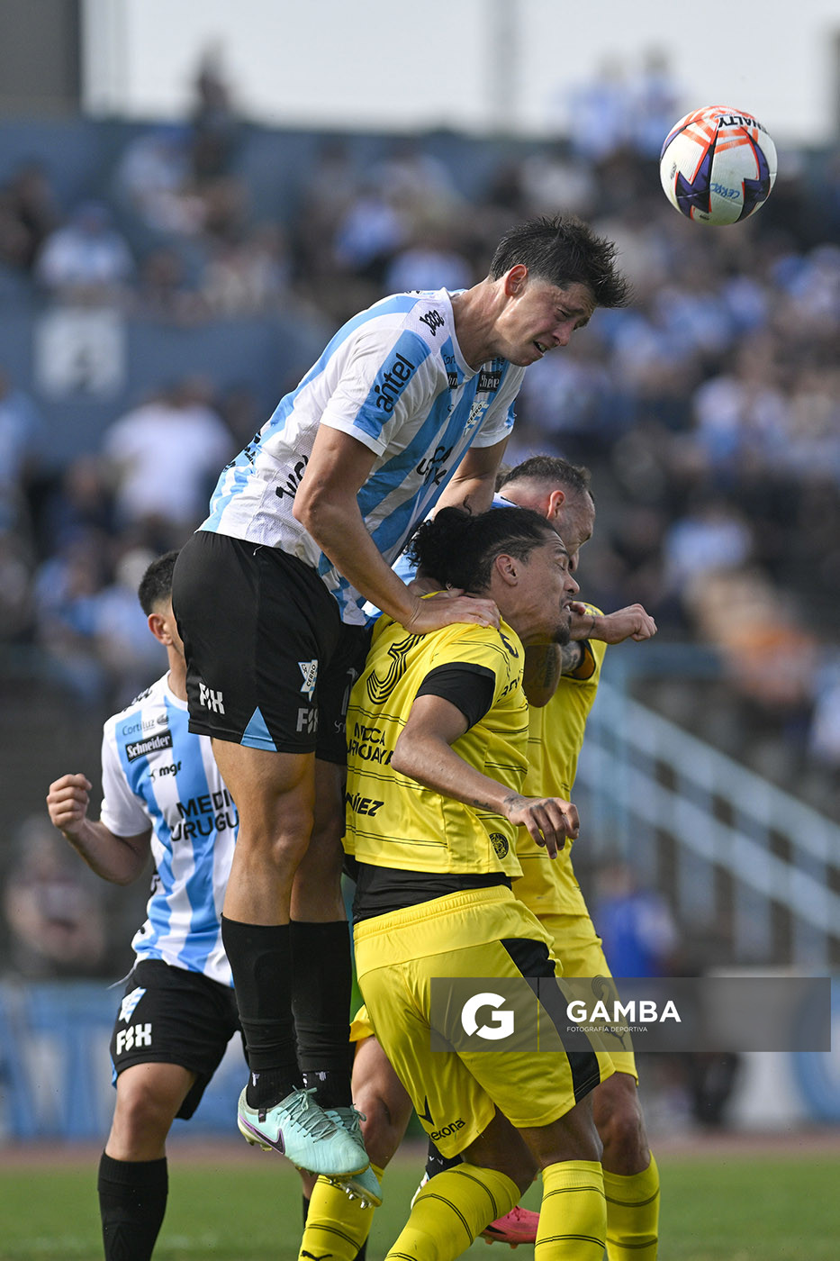 Juan Cruz Guasone, de Cerro, Liga AUF Uruguaya. Estadio Luis Tróccoli.