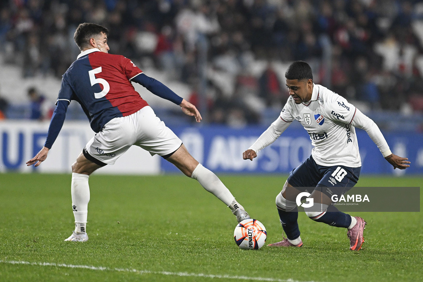 Juan Cruz de los Santos, de Nacional, Copa AUF Uruguay. Estadio Gran Parque Central.