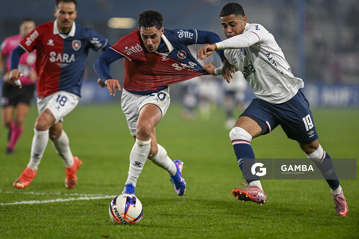 Román Gutiérrez, de Albion, Copa AUF Uruguay. Estadio Gran Parque Central.