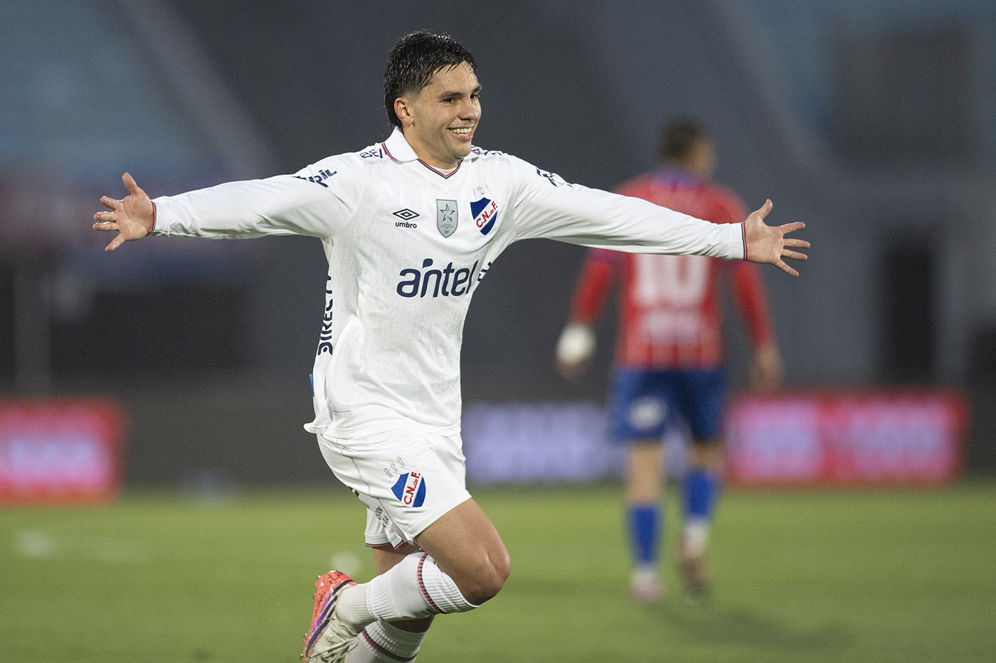Central Español 0 - Nacional 1. F10CL26.