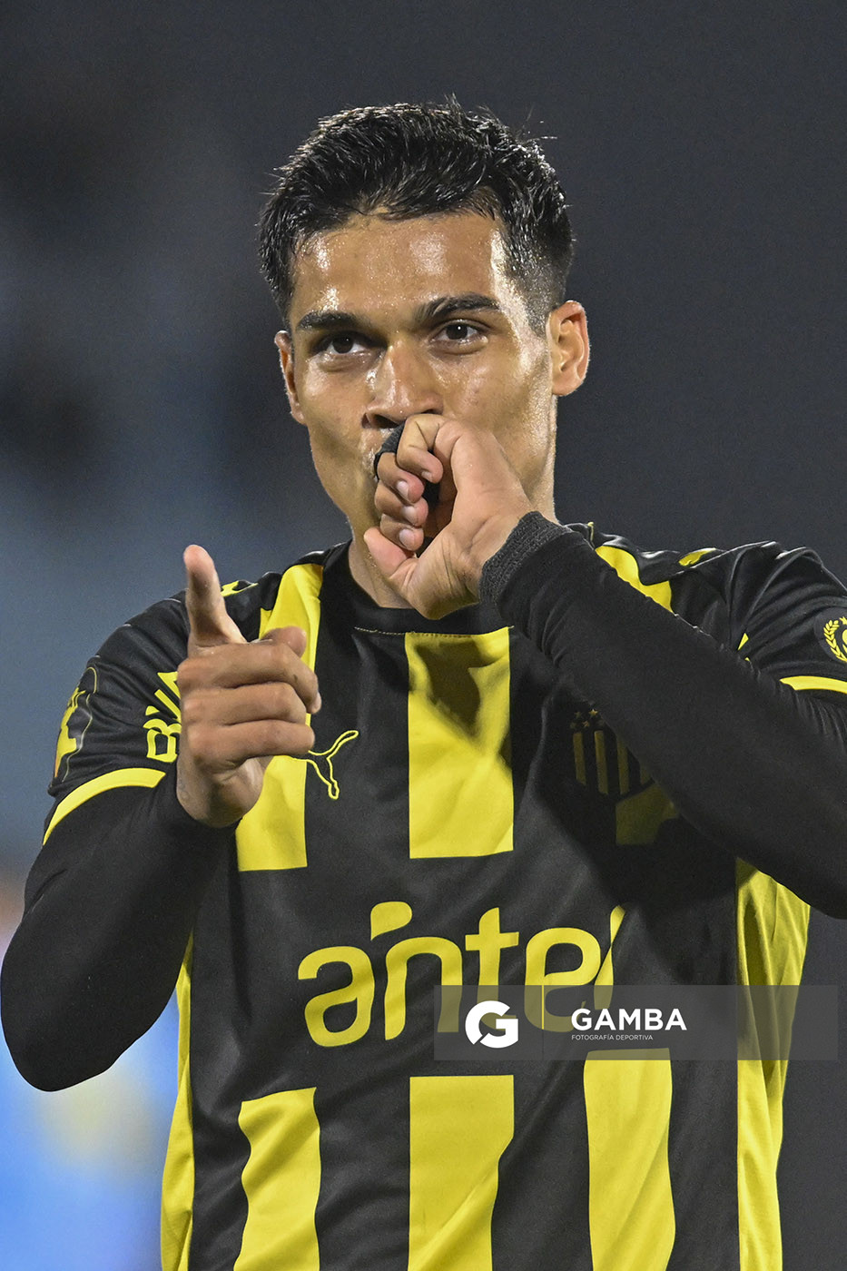 Matías Arezo, de Peñarol, Liga AUF Uruguaya. Estadio Centenario.