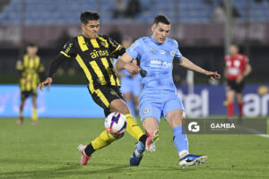 Kevin Silva, de Montevideo City Torque, Liga AUF Uruguaya. Estadio Centenario.