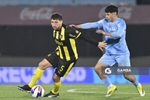 Eric Remedi, de Peñarol, Liga AUF Uruguaya. Estadio Centenario.