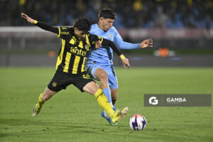 Ignacio Alegre, de Peñarol, Liga AUF Uruguaya. Estadio Centenario.