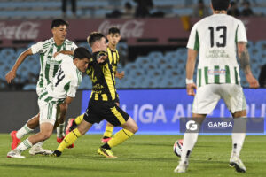Leandro Umpiérrez, de Peñarol, Liga AUF Uruguaya. Estadio Centenario.