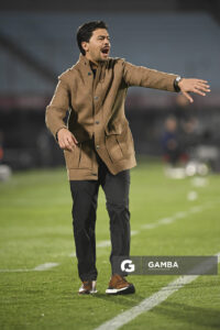 Cristian Chambian, director técnico de Racing, Liga AUF Uruguaya. Estadio Centenario.