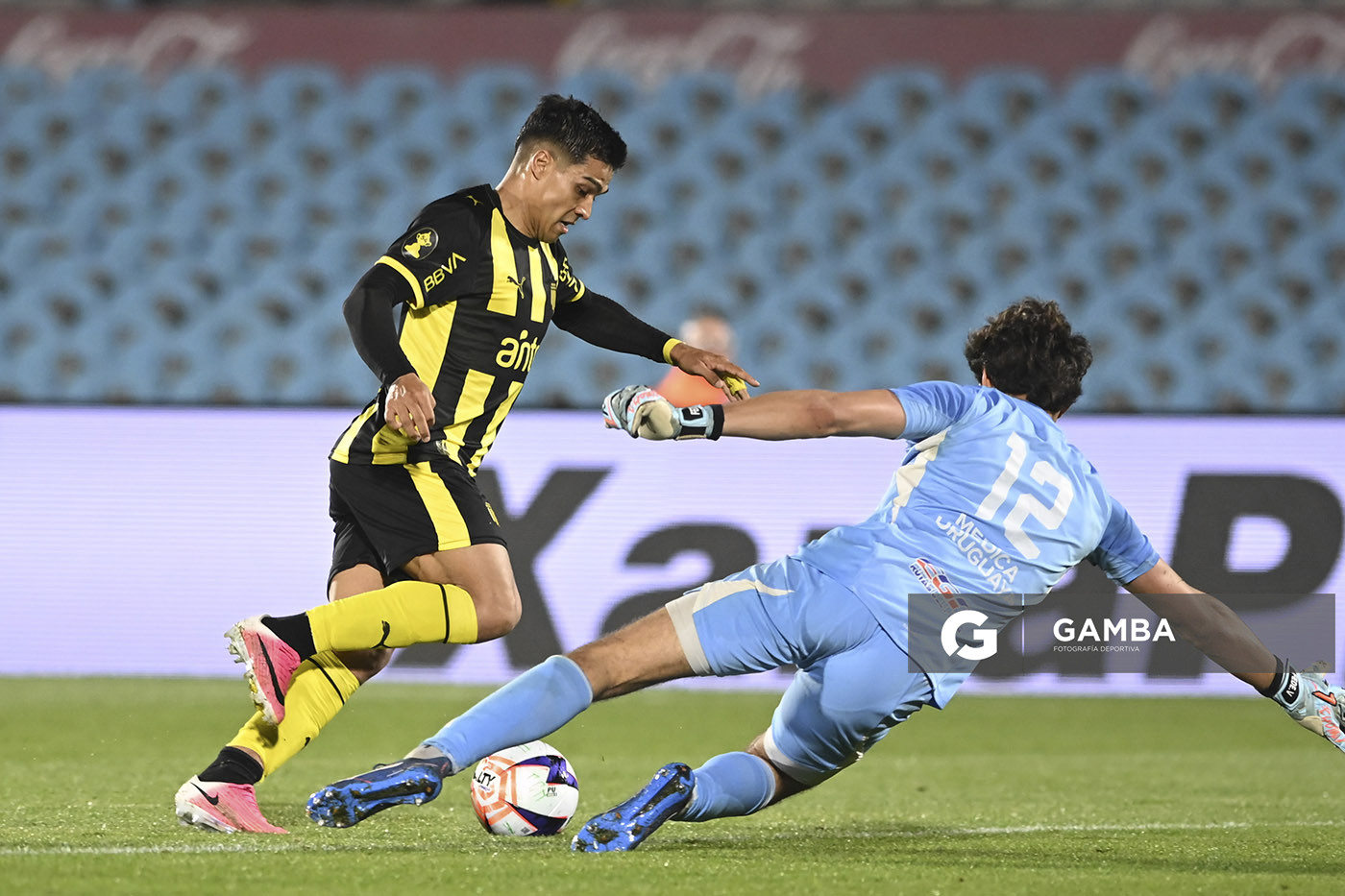 Matías Arezo, de Peñarol, Liga AUF Uruguaya. Estadio Centenario.