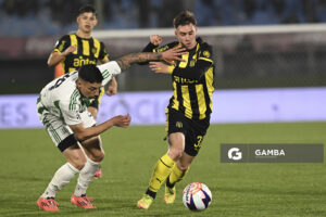 Leandro Umpiérrez, de Peñarol, Liga AUF Uruguaya. Estadio Centenario.