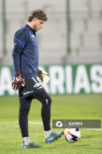 Mathías Bernatene, golero de Liverpool, Liga AUF Uruguaya. Estadio Domingo Burgueño.