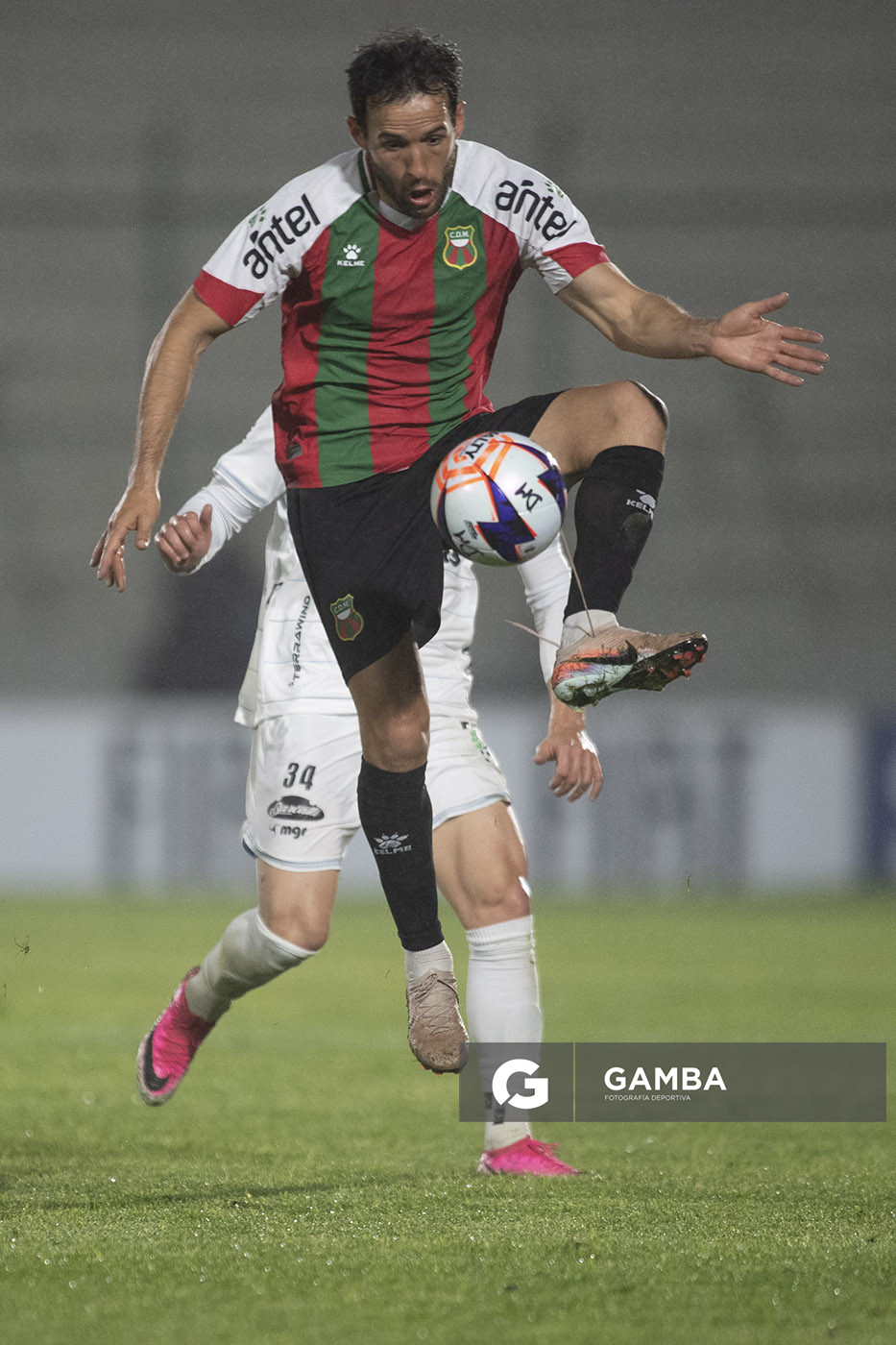 Camilo Mayada, de Deportivo Maldonado, Liga AUF Uruguaya. Estadio Domingo Burgueño.