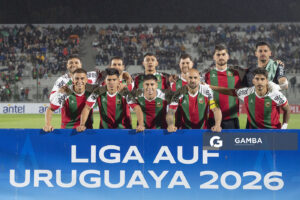 Titulares de Deportivo Maldonado. Liga AUF Uruguaya. Estadio Domingo Burgueño.