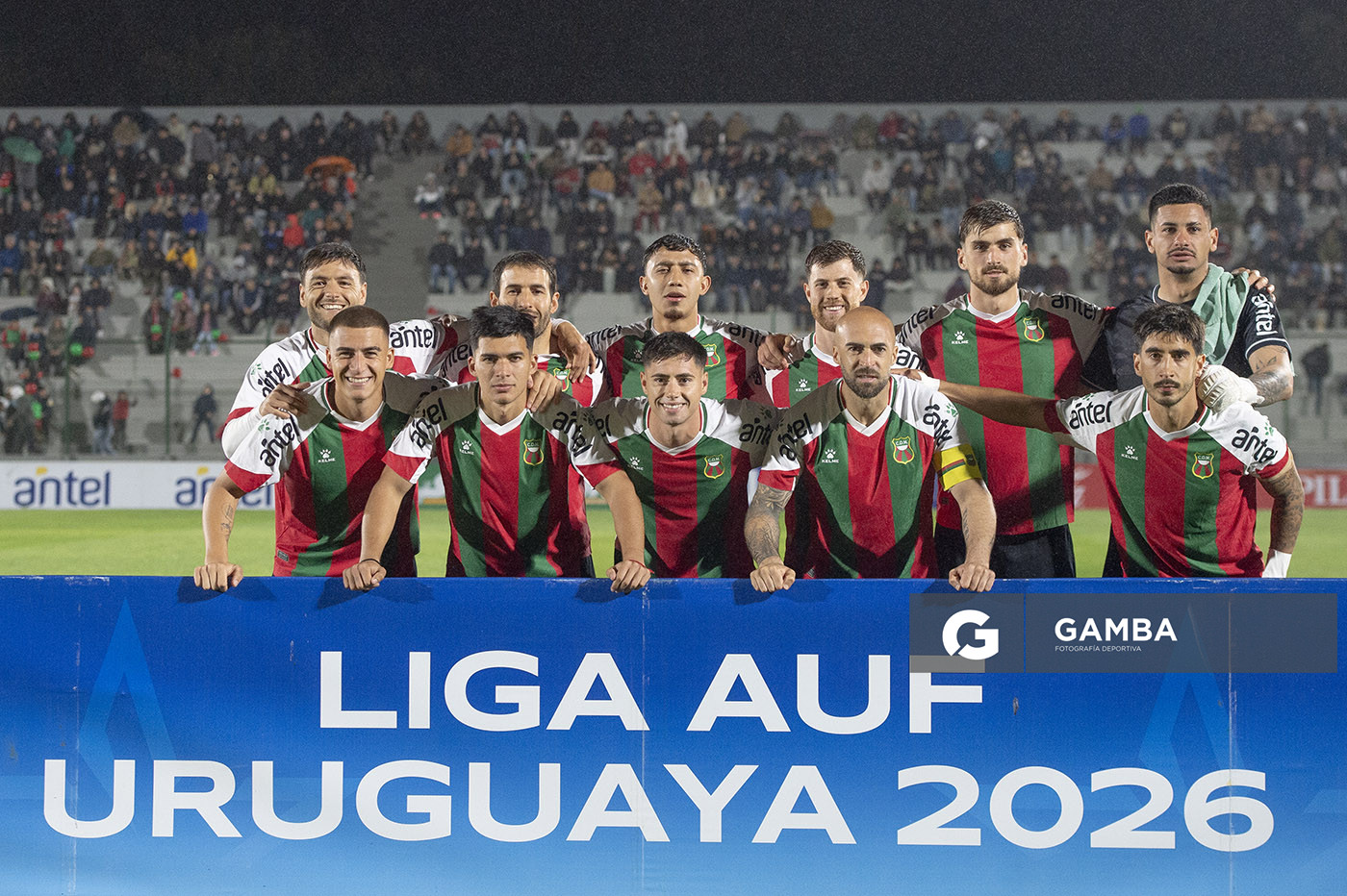 Titulares de Deportivo Maldonado. Liga AUF Uruguaya. Estadio Domingo Burgueño.