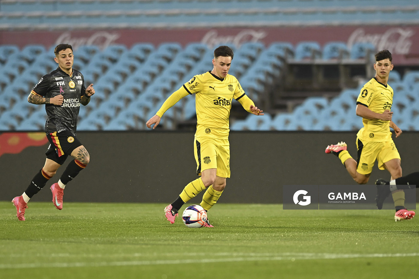 Leandro Umpiérrez, de Peñarol, Liga AUF Uruguaya. Estadio Centenario.