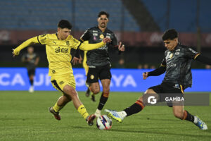 Cristian Leonel Jaime, de Peñarol, Liga AUF Uruguaya. Estadio Centenario.