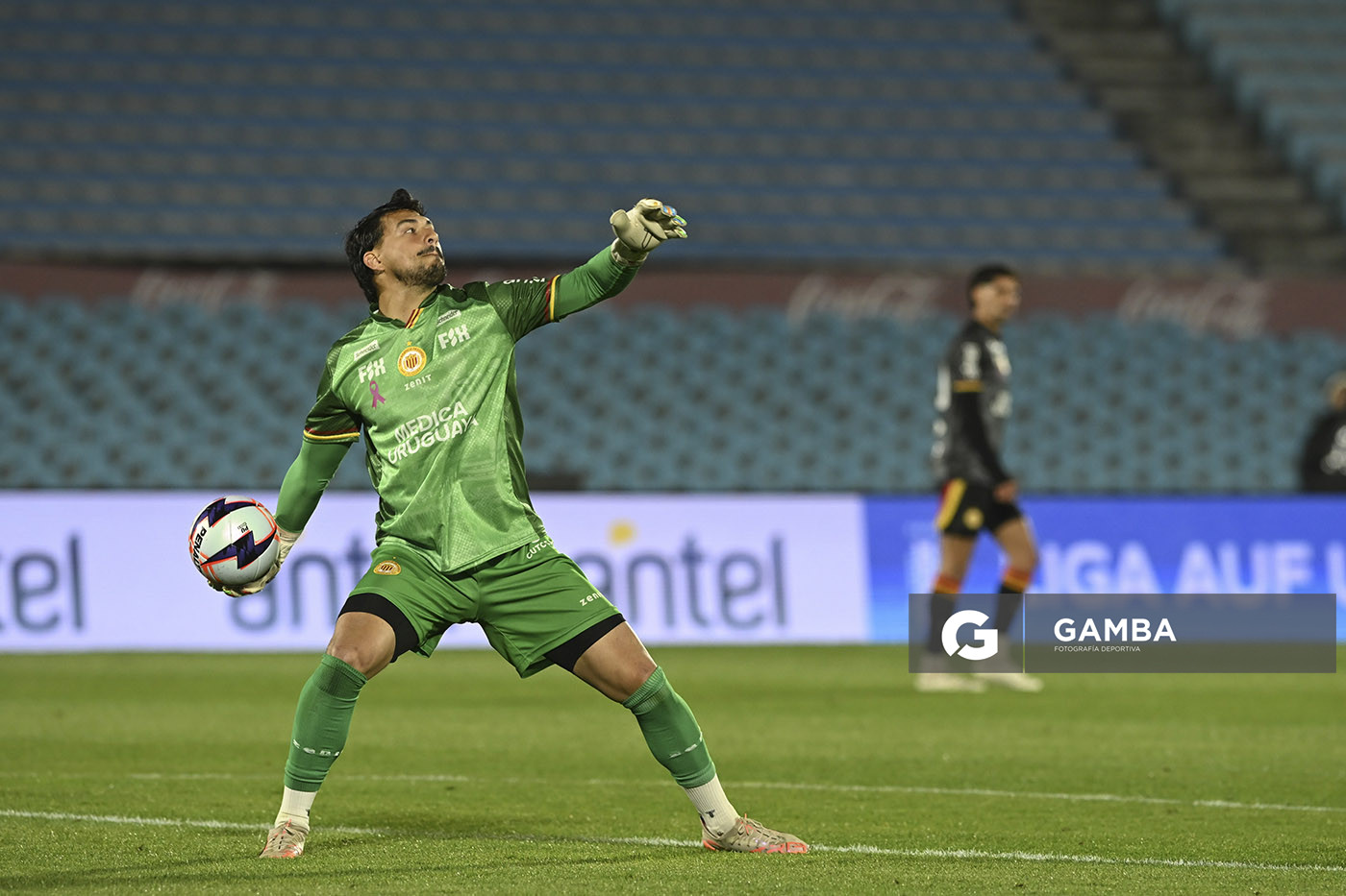 Renzo Bacchia, golero de Progreso, Liga AUF Uruguaya. Estadio Centenario.