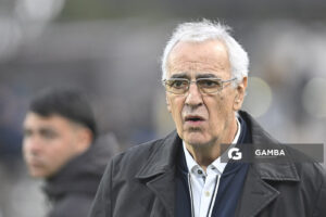jorge fossati, director tecnico; Liga AUF Uruguaya. Estadio Parque Alfredo V. Viera.