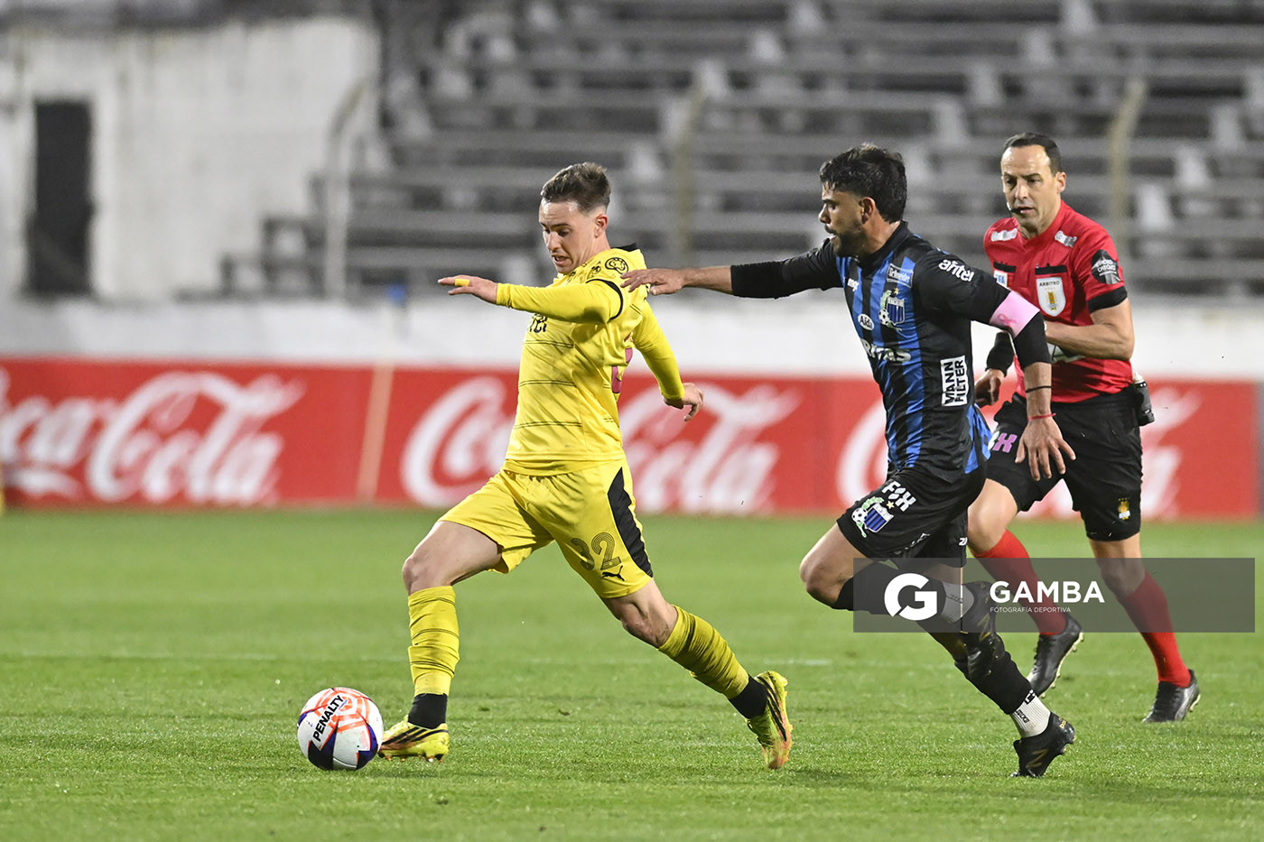 Leandro Umpiérrez, de Peñarol, Liga AUF Uruguaya. Estadio Parque Alfredo V. Viera.