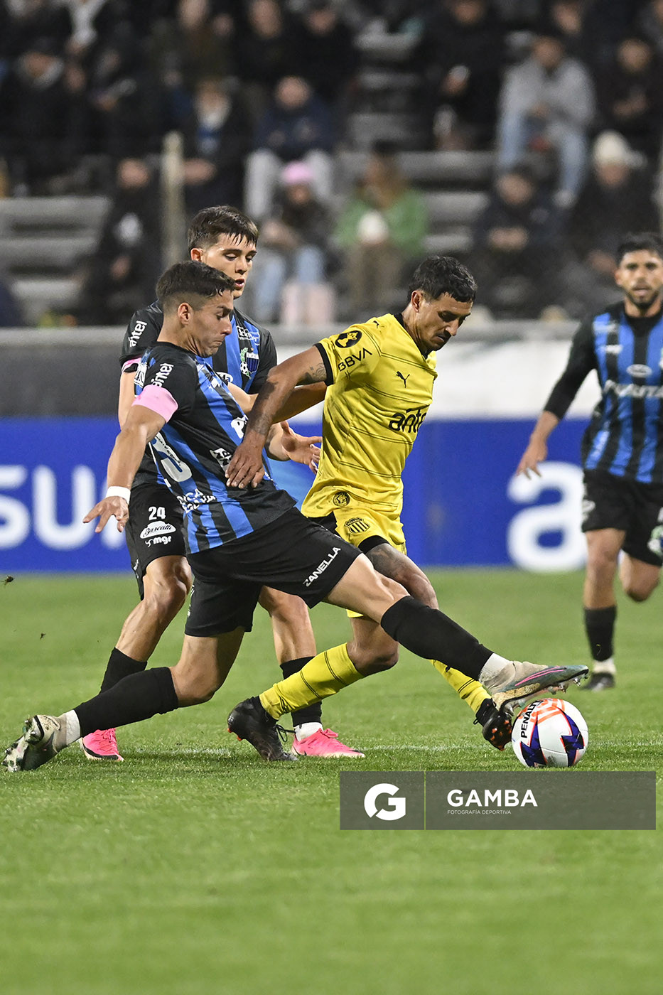 Eduardo Darias, de Peñarol, Liga AUF Uruguaya. Estadio Parque Alfredo V. Viera.