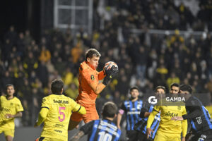 Washington Aguerre, golero de Peñarol, Liga AUF Uruguaya. Estadio Parque Alfredo V. Viera.