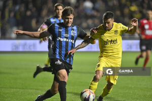Santiago Strasorier, de Liverpool, Liga AUF Uruguaya. Estadio Parque Alfredo V. Viera.