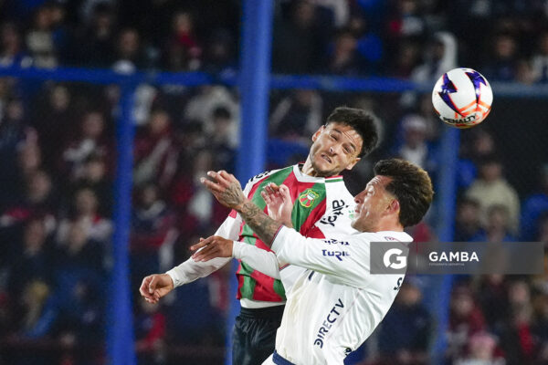 Renato César, de Deportivo Maldonado, Liga AUF Uruguaya. Estadio Gran Parque Central.