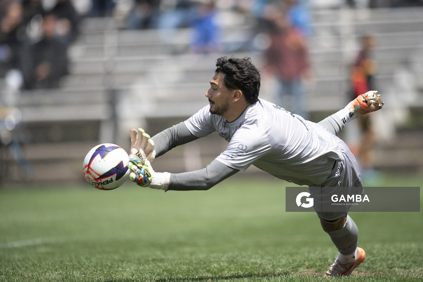 Renzo Bacchia, golero de Progreso, Liga AUF Uruguaya. Estadio Parque Alfredo V. Viera.