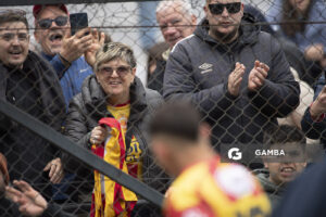 Hinchas de Progreso, Liga AUF Uruguaya. Estadio Parque Alfredo V. Viera.