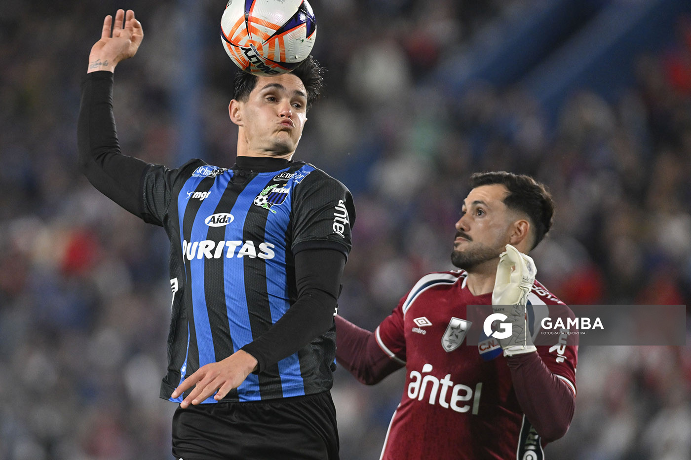 Rúben Bentancourt, de Liverpool, Liga AUF Uruguaya. Estadio Gran Parque Central.