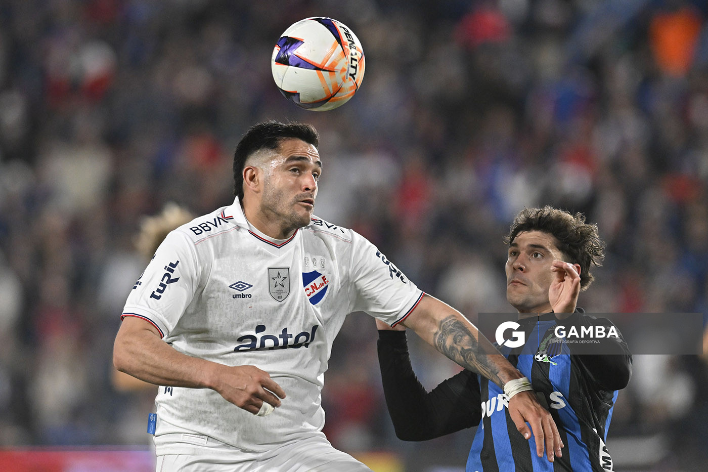 Maximiliano Gómez, de Nacional, Liga AUF Uruguaya. Estadio Gran Parque Central.