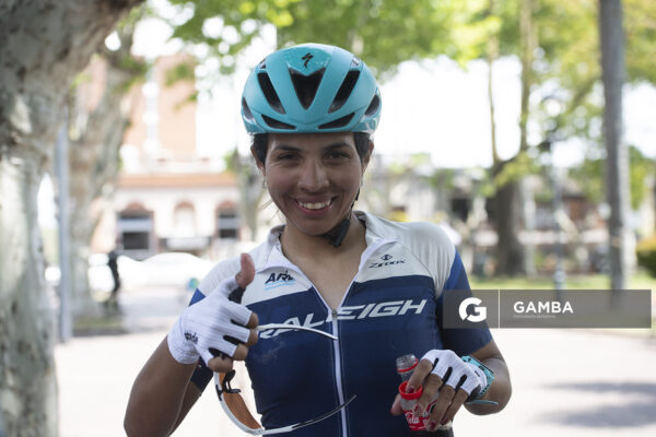 Maribel Aguirre, del Team Raleigh(ARG), 1ª Vuelta Ciclista del Uruguay Femenina.