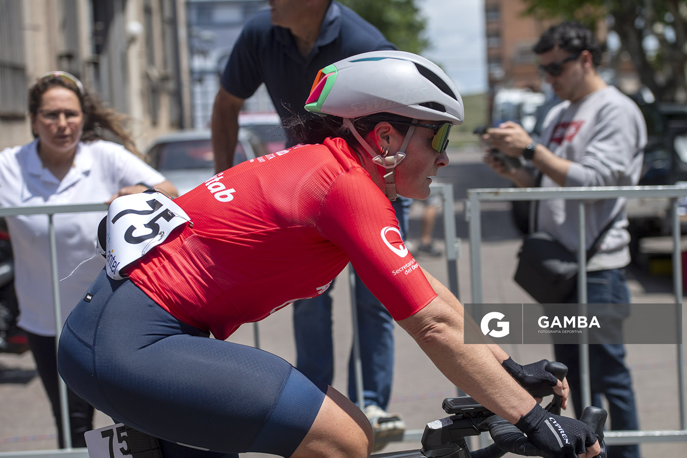 Agostina Fagnani, de la Unión Ciclista Maragata(URU), 1ª Vuelta Ciclista del Uruguay Femenina.