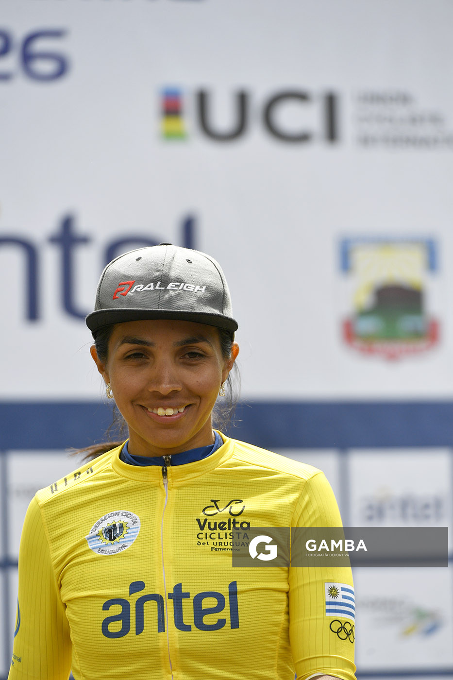 Maribel Aguirre, del Team Raleigh(ARG), malla oro. 1ª Vuelta Ciclista del Uruguay Femenina.