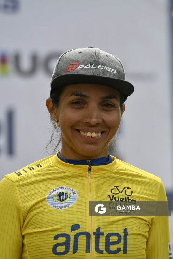 Maribel Aguirre, del Team Raleigh(ARG), malla oro. 1ª Vuelta Ciclista del Uruguay Femenina.